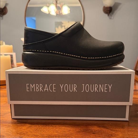 Dansko Platform Pro Clogs - Picture 1 of 6